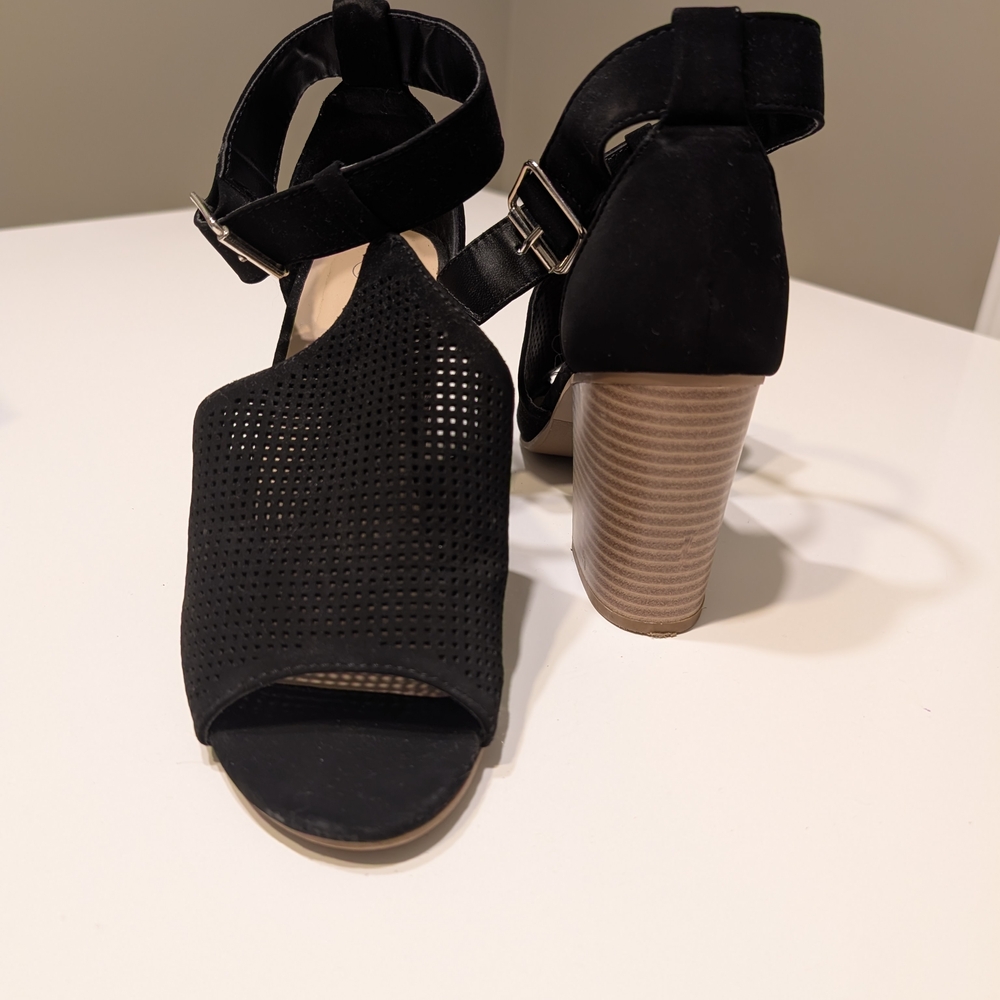Harlow Peep Toe Shoetie